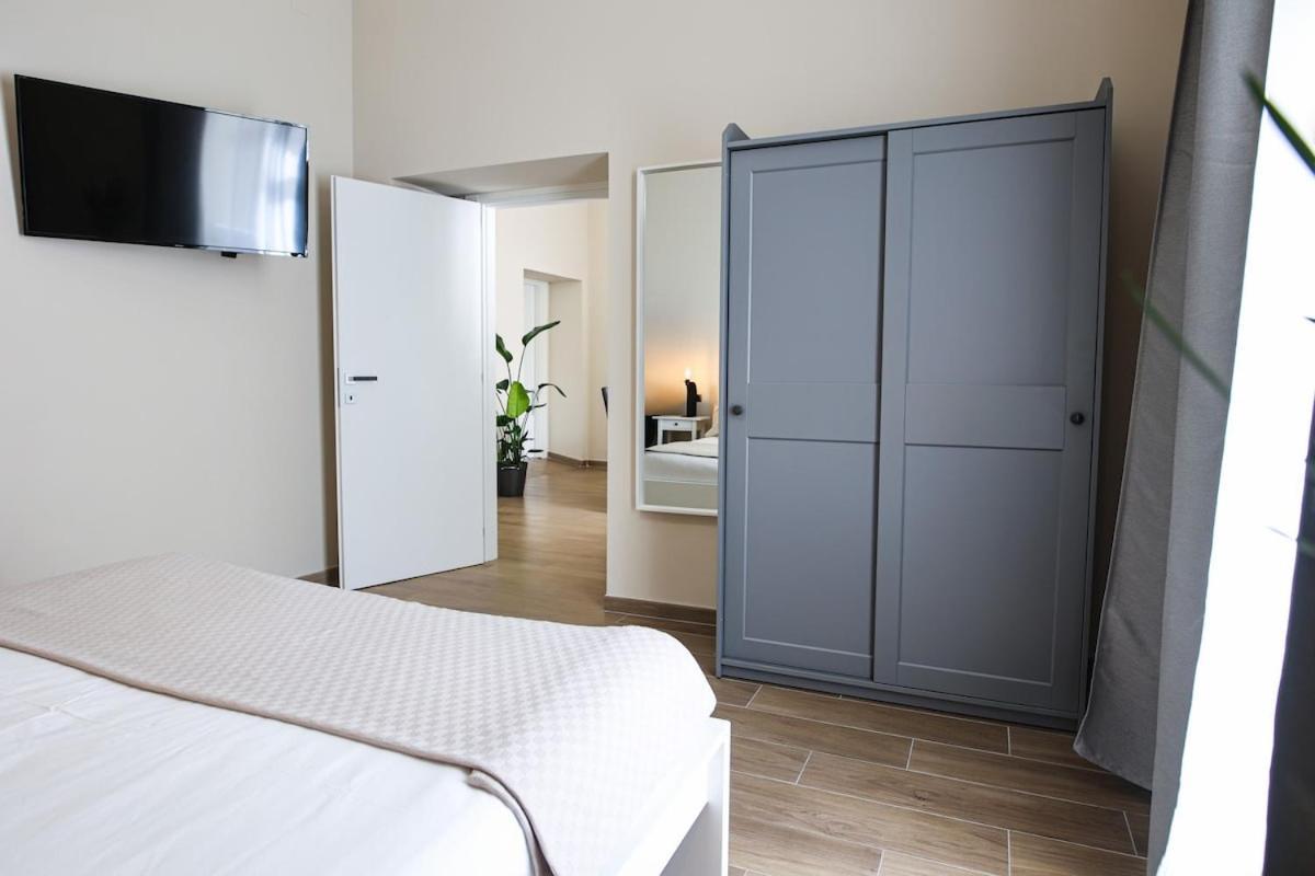 Fflats Modern In The Heart Of - 201 Naples